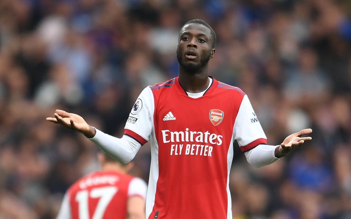 Arsenal tiến hành xả kho trước thềm mùa giải mới