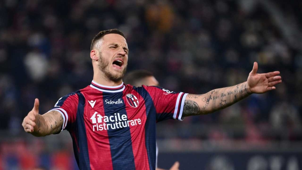 Man United từ bỏ thương vụ Arnautovic vì sức ép từ CĐV