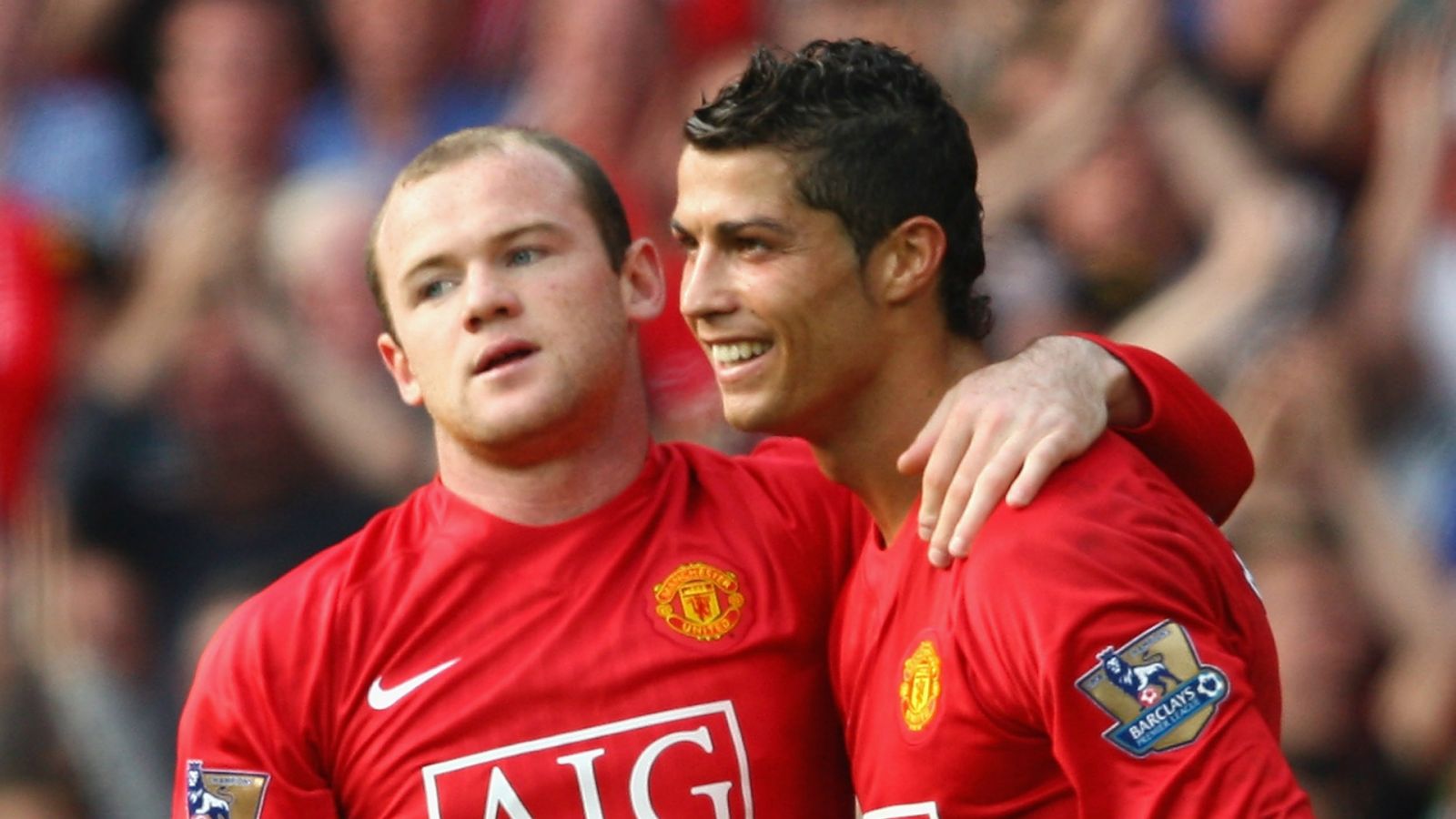 Ronaldo muốn tháo chạy, Wayne Rooney đưa ra lời khuyên cho MU