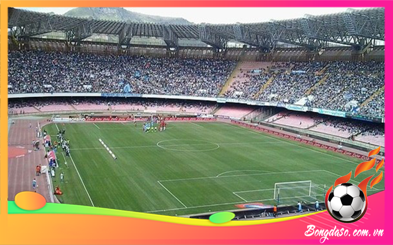 CLB Napoli là câu lạc bộ bóng đá của nước nào?