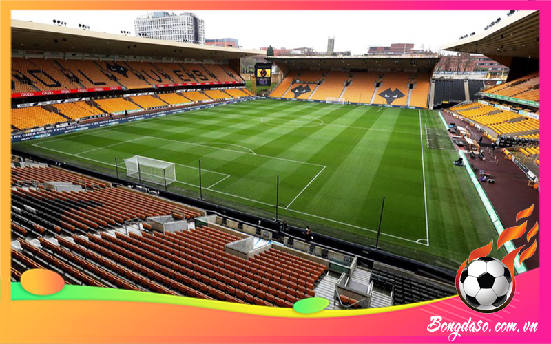 CLB Wolves là câu lạc bộ bóng đá của nước nào?