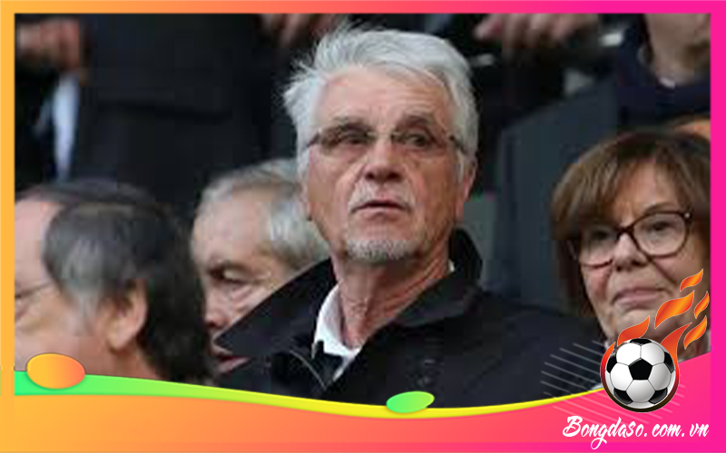 Aime Jacquet là ai và tiểu sử chi tiết HLV bóng đá này?