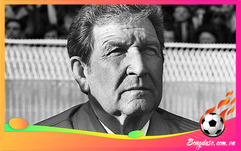 Albert Batteux là ai và tiểu sử chi tiết huấn luyện viên bóng đá này