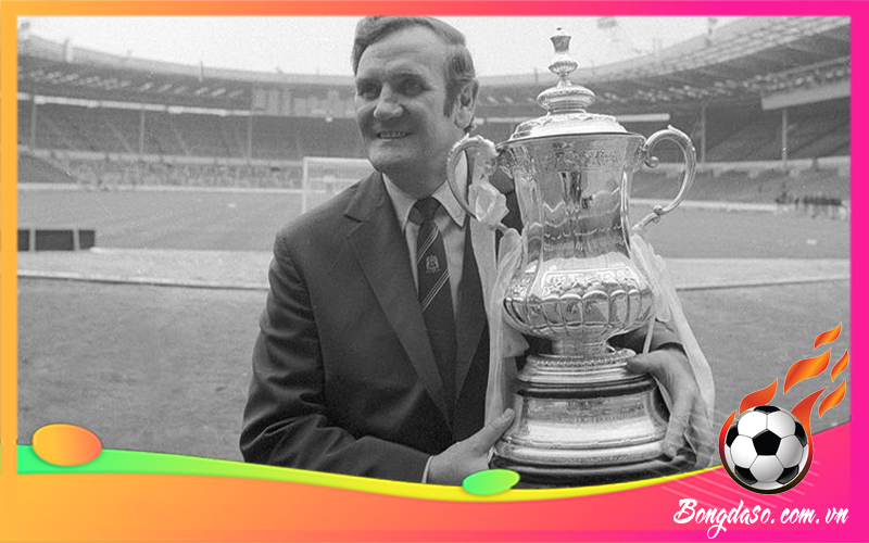 Don Revie là ai và tiểu sử chi tiết HLV bóng đá này?