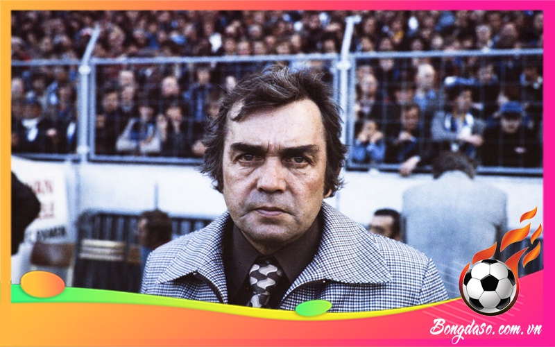 HLV Ernst Happel là ai và tiểu sử chi tiết HLV bóng đá này?