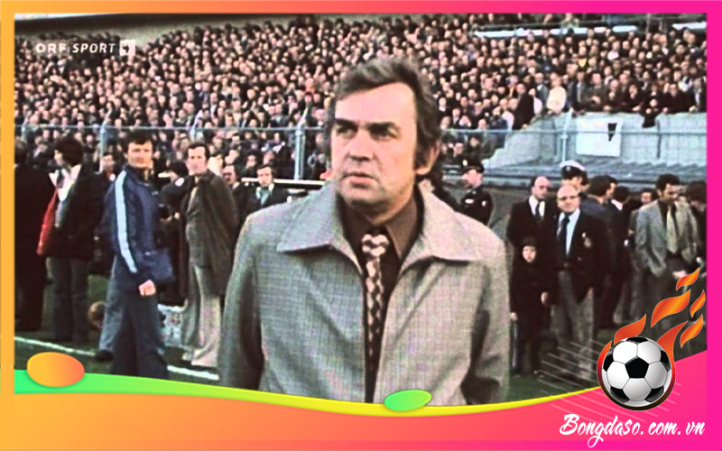 HLV Ernst Happel là ai và tiểu sử chi tiết HLV bóng đá này?