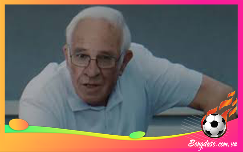 Luis Aragones là ai và tiểu sử chi tiết HLV bóng đá này?