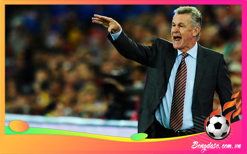 Ottmar Hitzfeld là ai và tiểu sử chi tiết HLV bóng đá này?