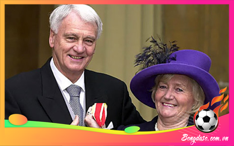 ​​Bobby Robson là ai và tiểu sử chi tiết HLV bóng đá này?