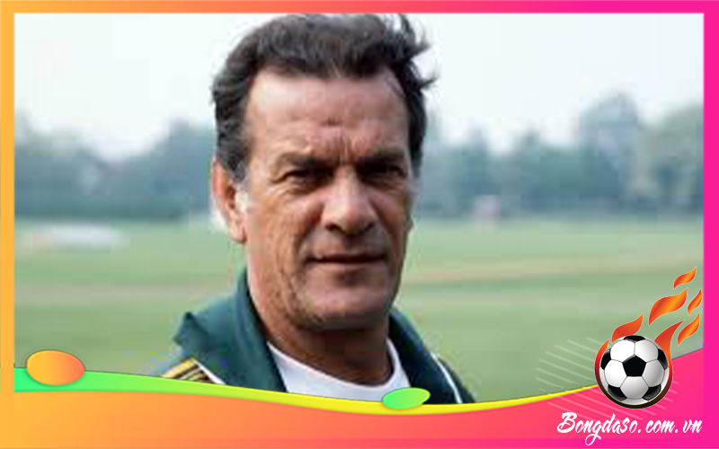 Tele Santana là ai và tiểu sử chi tiết HLV bóng đá này?