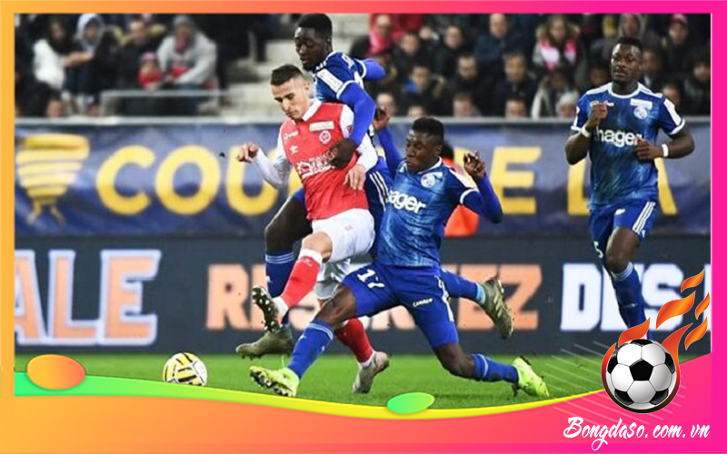 CLB Strasbourg là câu lạc bộ bóng đá của nước nào?