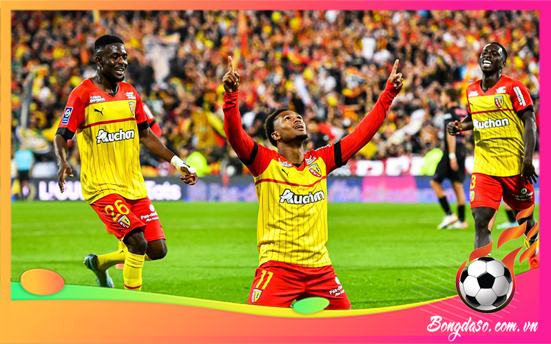 Lens là câu lạc bộ bóng đá của nước nào?