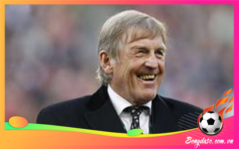 Kenny Dalglish là ai và sự nghiệp, danh hiệu, phong cách thi đấu?