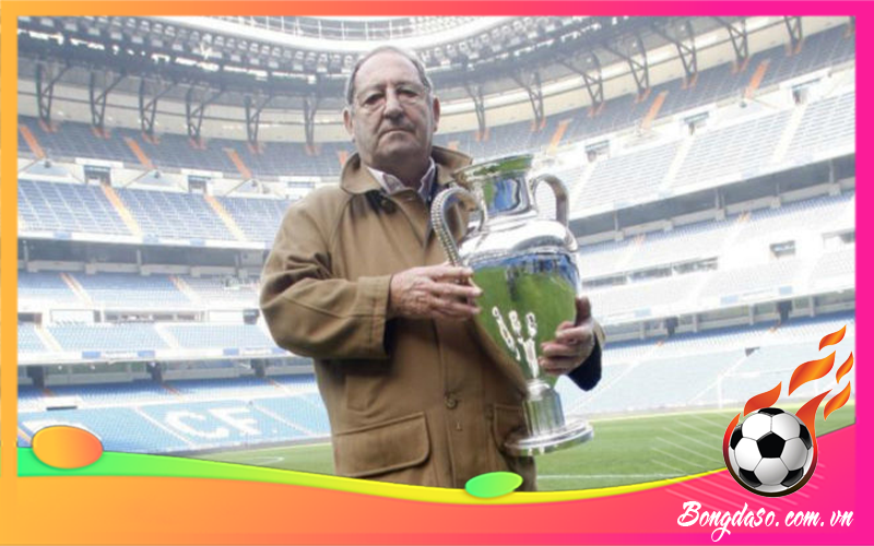 Paco Gento là ai và sự nghiệp, danh hiệu, phong cách thi đấu?