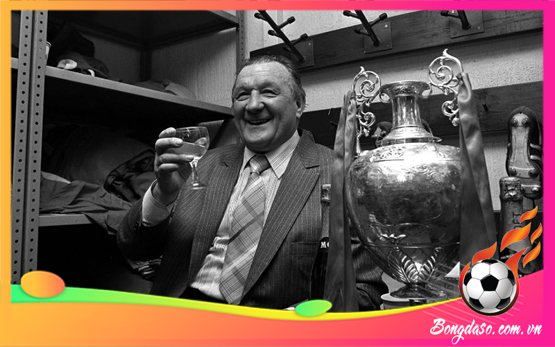 Bob Paisley là ai và câu chuyện về một huyền thoại?