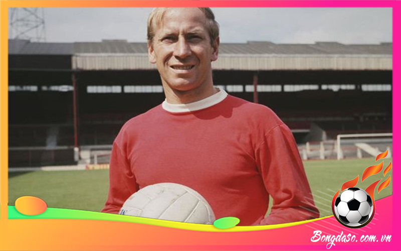 Bobby Charlton là ai và sự nghiệp, danh hiệu, phong cách thi đấu