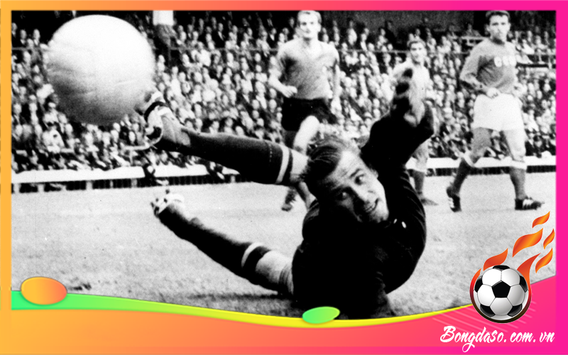 Lev Yashin là ai và sự nghiệp, danh hiệu, phong cách thi đấu