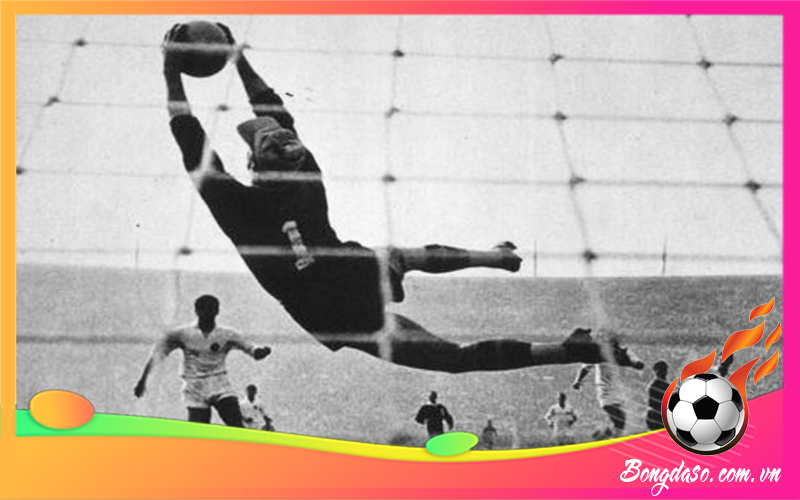 Lev Yashin là ai và sự nghiệp, danh hiệu, phong cách thi đấu