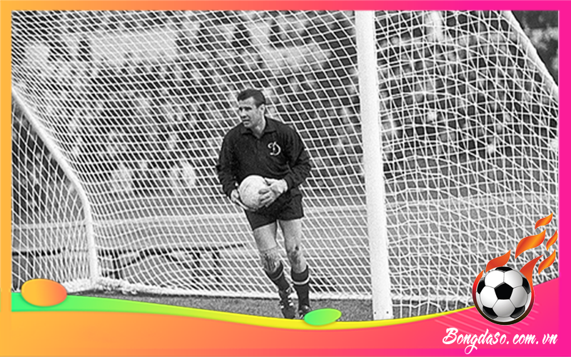 Lev Yashin là ai và sự nghiệp, danh hiệu, phong cách thi đấu