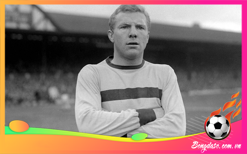 Bobby Moore là ai và sự nghiệp, danh hiệu, phong cách thi đấu