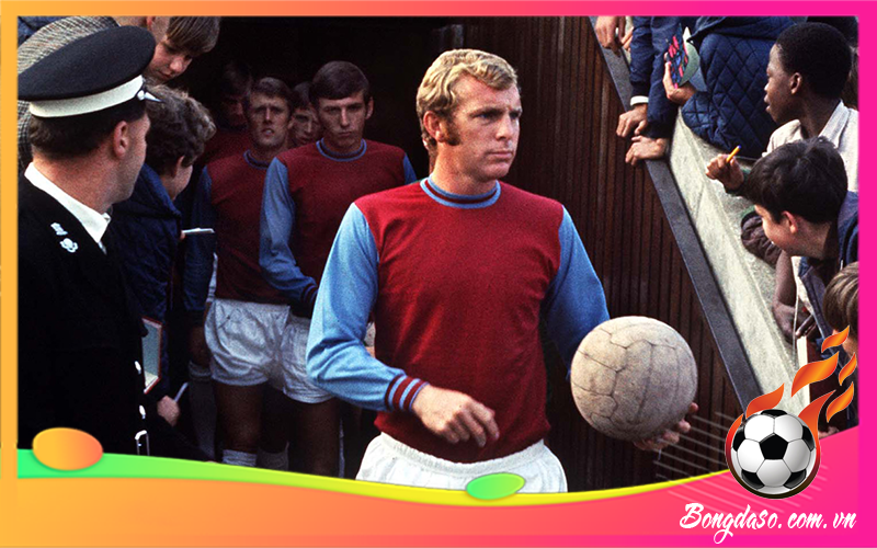 Bobby Moore là ai và sự nghiệp, danh hiệu, phong cách thi đấu