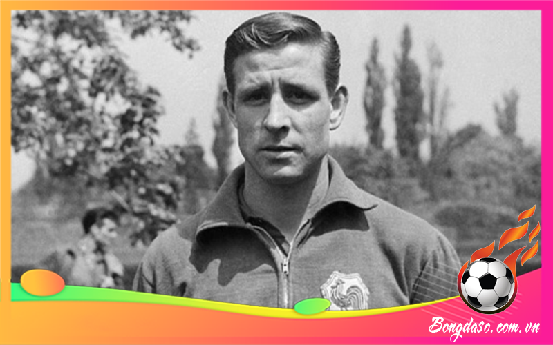 Raymond Kopa là ai và sự nghiệp, danh hiệu, phong cách thi đấu?