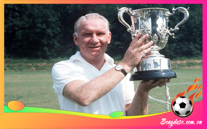 Bill Nicholson là ai và tiểu sử chi tiết HLV bóng đá này?