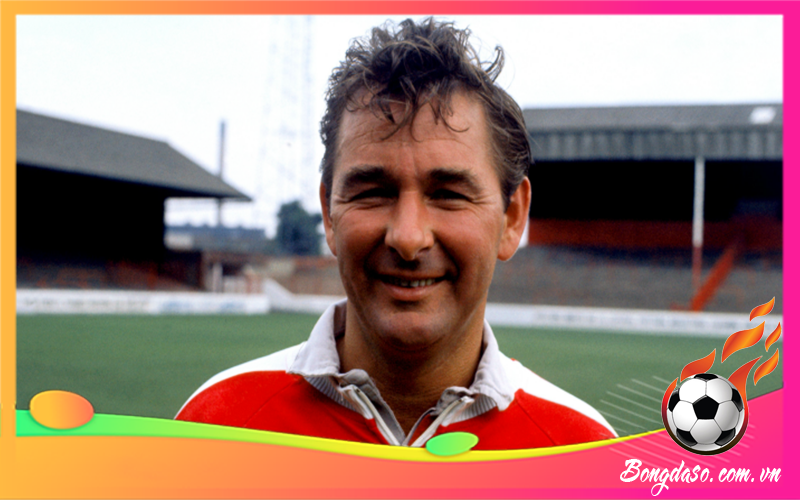 Brian Clough là ai và tiểu sử chi tiết HLV bóng đá này?