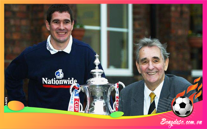 Brian Clough là ai và tiểu sử chi tiết HLV bóng đá này?