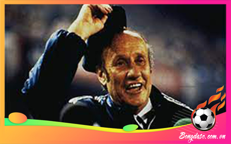 Helmut Schon là ai và tiểu sử chi tiết HLV bóng đá này?