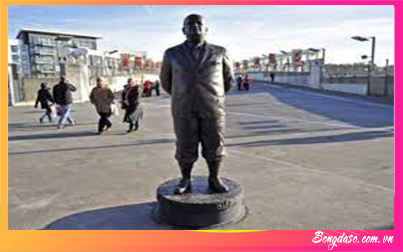 Herbert Chapman là ai và câu chuyện về một huyền thoại?