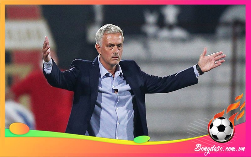 Jose Mourinho là ai và tiểu sử chi tiết HLV bóng đá này?