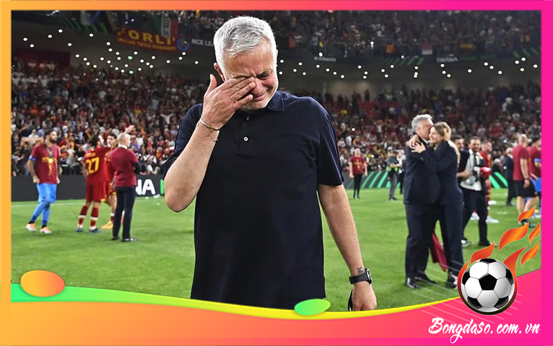 Jose Mourinho là ai và tiểu sử chi tiết HLV bóng đá này?