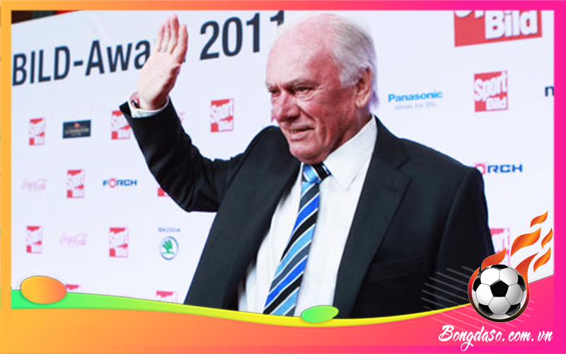 Udo Lattek là ai và tiểu sử chi tiết HLV bóng đá này?