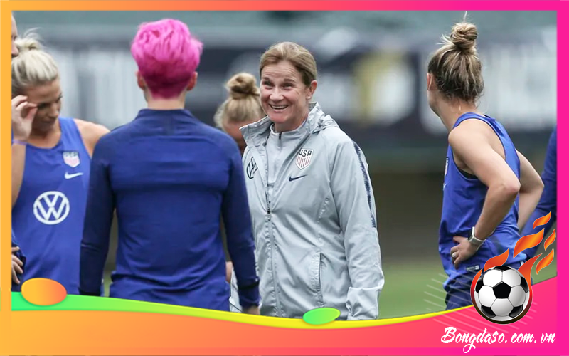 Jill Ellis là ai và tiểu sử chi tiết HLV bóng đá này?
