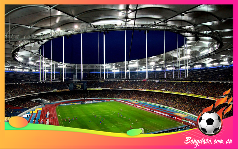 Sân vận động quốc gia Bukit Jalil của nước nào và CLB nào sở hữu?