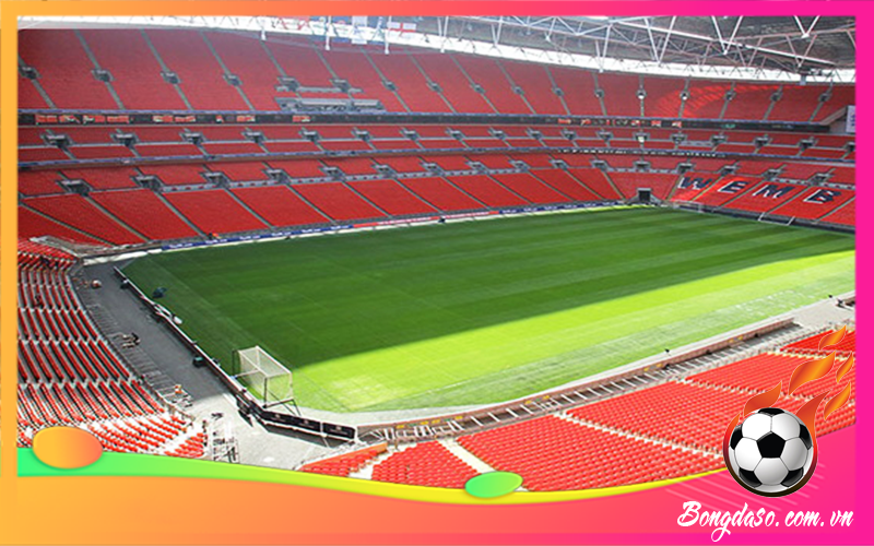 Sân bóng đá Wembley của nước nào và CLB nào sở hữu?