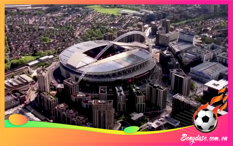 Sân bóng đá Wembley của nước nào và CLB nào sở hữu?